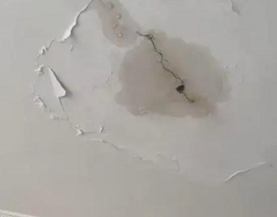 郑州金水区阳台漏水维修公司分享下屋面防水工程质量问题原因分析